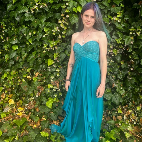 Blue La Femme Prom Dress - Picture 2 of 2